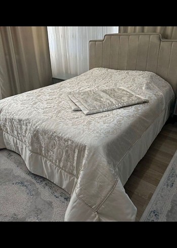 Karaca saten Yatak Örtüsü