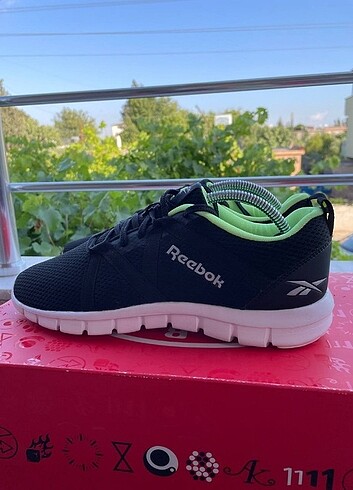 Reebok spor ayakkabı 