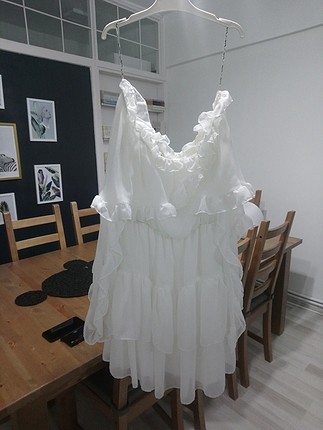 36 Beden beyaz Renk Beli lastikli şifon elbise 