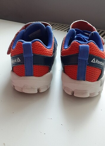 25 Beden Reebok erkek çocuk spor ayakkabı