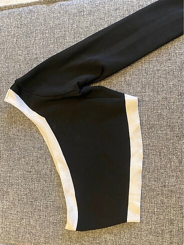 Tek omuz crop