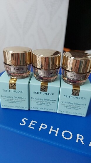 Estee Lauder Revitalizing Supreme + Global Anti-Aging Cell Power