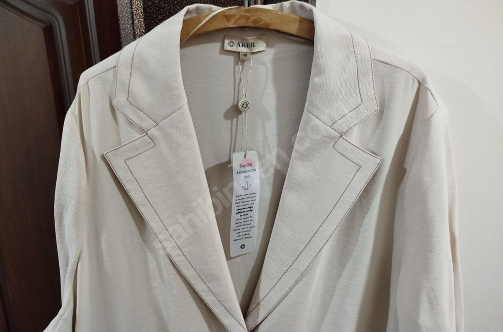 Kadın krem renk yarım kap AKER MARKA - Görsel 4