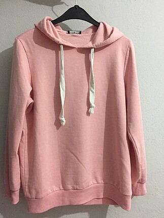 Pembe kapişonlu