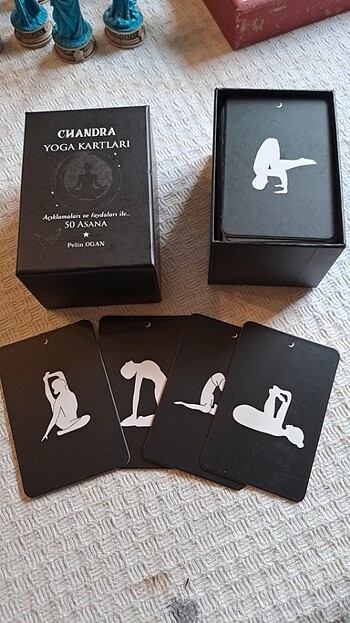 Chandra Yoga Kartları (Açıklamaları ve Faydaları ile 50 Asana)
