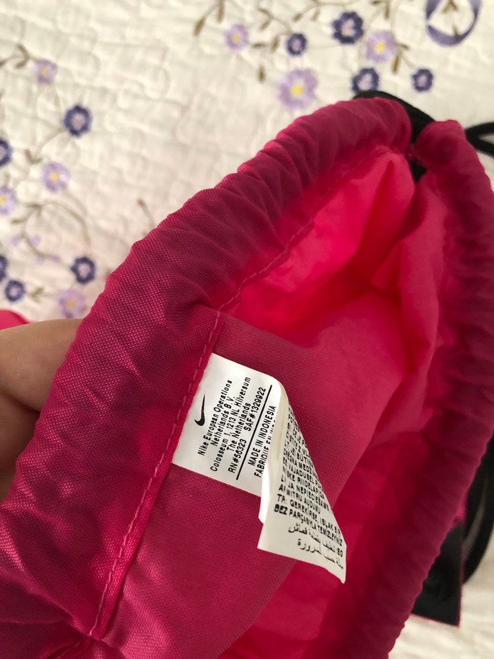 Nike Pembe Kadın Spor Çantası - Görsel 2