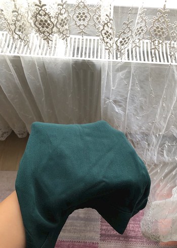 Saten Görünümlü Yeşil Salaş Kadın Pantolon - Görsel 4