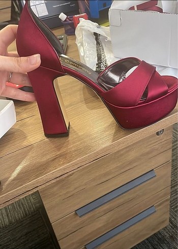 Zara Kemerli Bordo Platform Topuklu Kadın Ayakkabı kına ayakkabısı