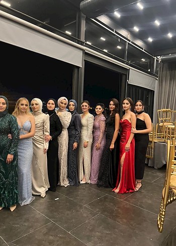 Siyah Drapeli Uzun Abiye Elbise