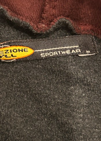Kapüşonlu sweatshirt - Görsel 4
