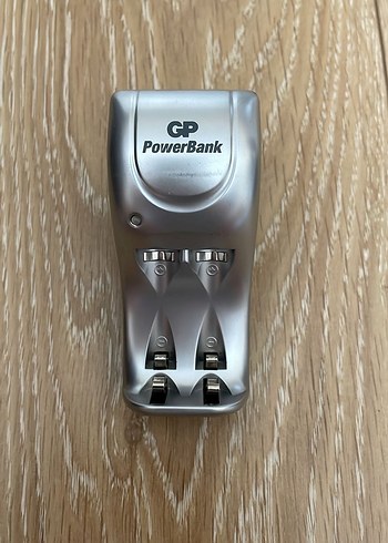 GP PowerBank ŞARJLI PİL ŞARJ ETME CİHAZI