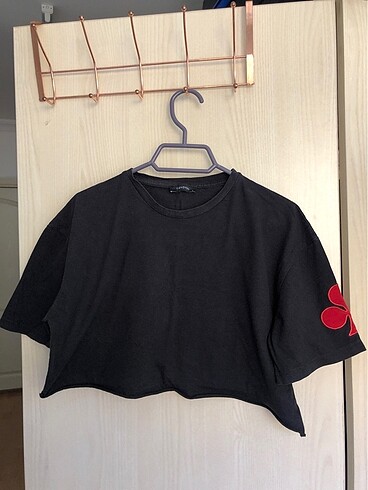 Milla crop siyah tişört