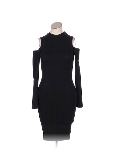 PreLoved Kısa Elbise %70 İndirimli.