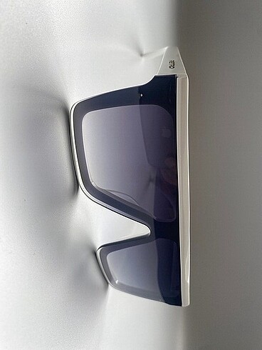 RETRO EYEWEAR