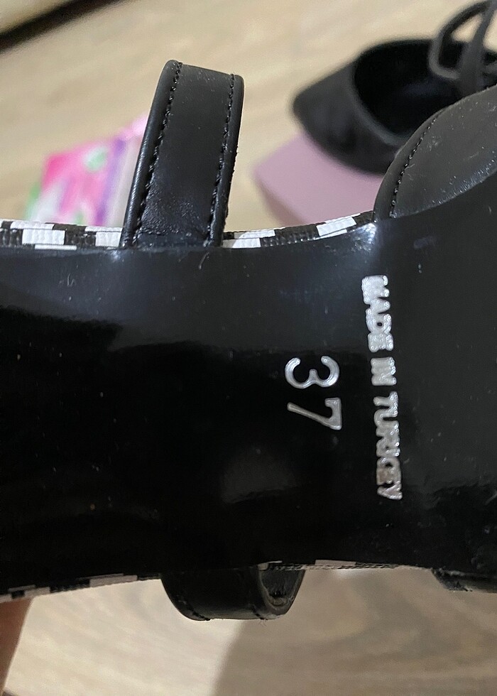 Kısa topuklu Ayakkabı - Görsel 4