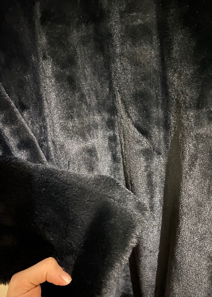 Siyah Kürk - Görsel 4