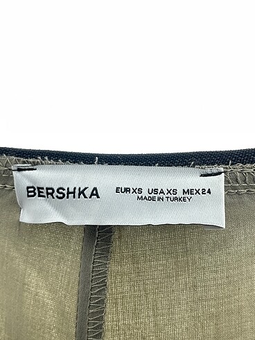 xs Beden yeşil Renk Bershka Düz Kesim %70 İndirimli.