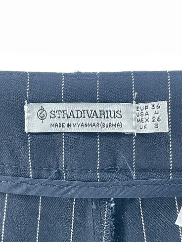 36 Beden lacivert Renk Stradivarius Düz Kesim %70 İndirimli.