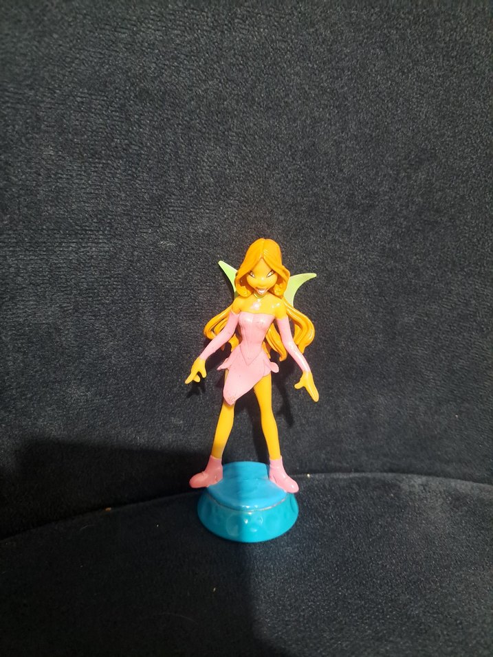 winx club flora figur - Görsel 3