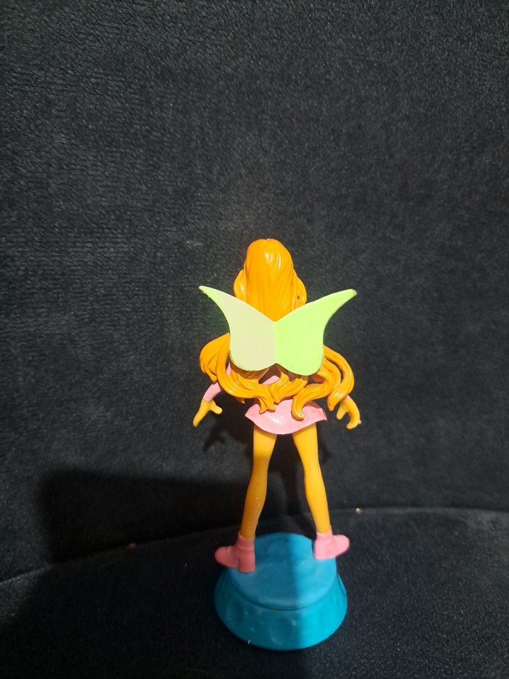 winx club flora figur - Görsel 4