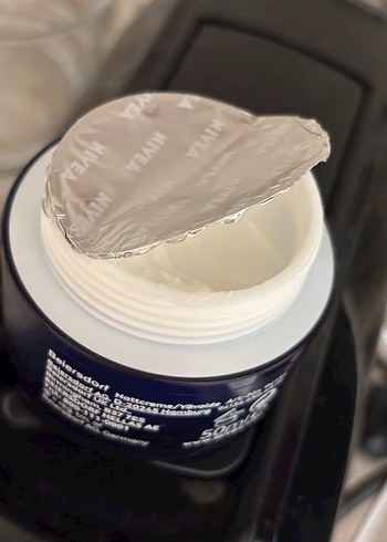 Beden Nivea Luminous 630 Gece Bakım Kremi