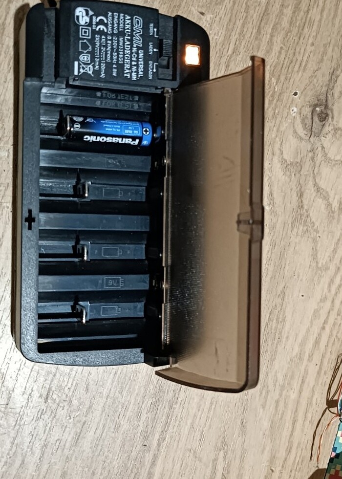 Pil şarj istasyonu - Görsel 3