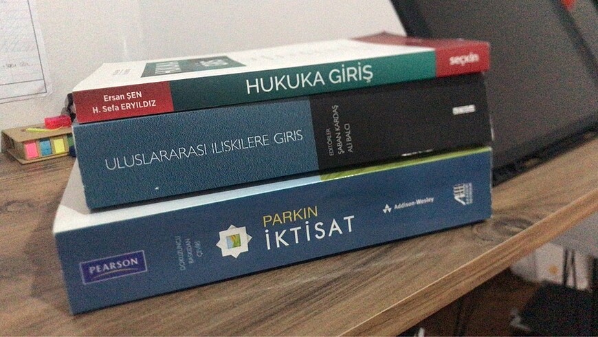 İKTİSAT / HUKUK / ULUSLARARASI İLİŞKİLERE GİRİŞ