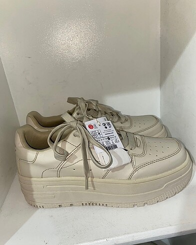 bershka tek renkli platform sneaker