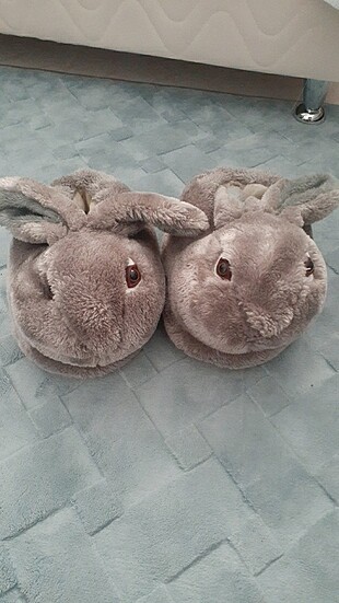 twigy az kullanılmış tavşanlı peluş terlik