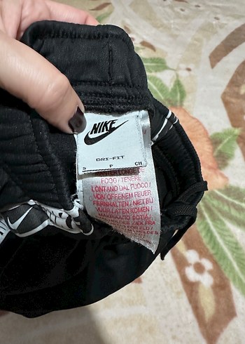 Nike Siyah Erkek Çocuk Rahat Şort - Görsel 2