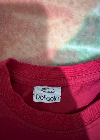 Kız Çocuk Kırmızı Baskılı Tişört - Görsel 3