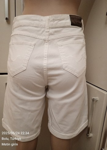 #Beyaz Kısa Düz Kesim Pamuklu Şort - Görsel 3