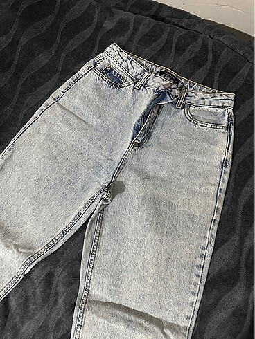 Kot Mom Jean