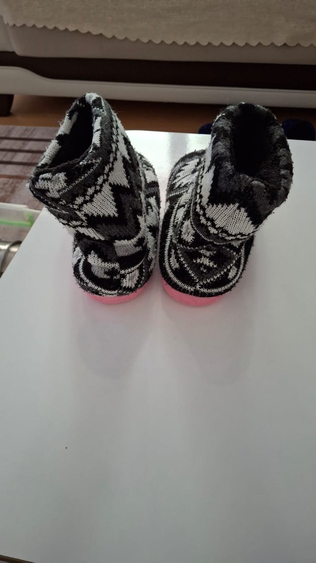 Kız Çocuk Örgü Desenli Sıcak Ev Terliği - Görsel 2