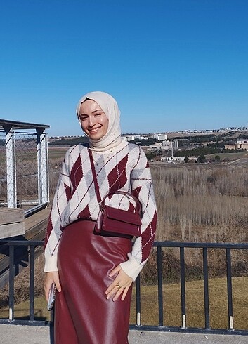 Bordo deri etek