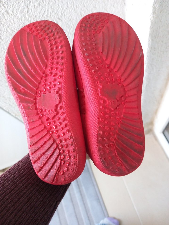 Kız Çocuk Kirmizi Terlikler - Görsel 3