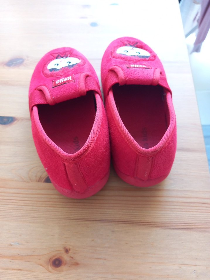 Kız Çocuk Kirmizi Terlikler - Görsel 2