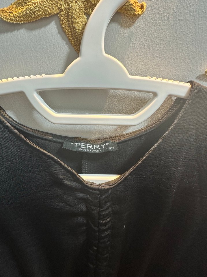 Uzun Siyah Keten Pilili V Yaka Elbise - Görsel 2