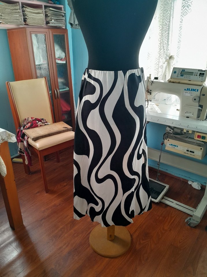 Zebra Desenli Uzun Drapeli Etek saten etek - Görsel 2