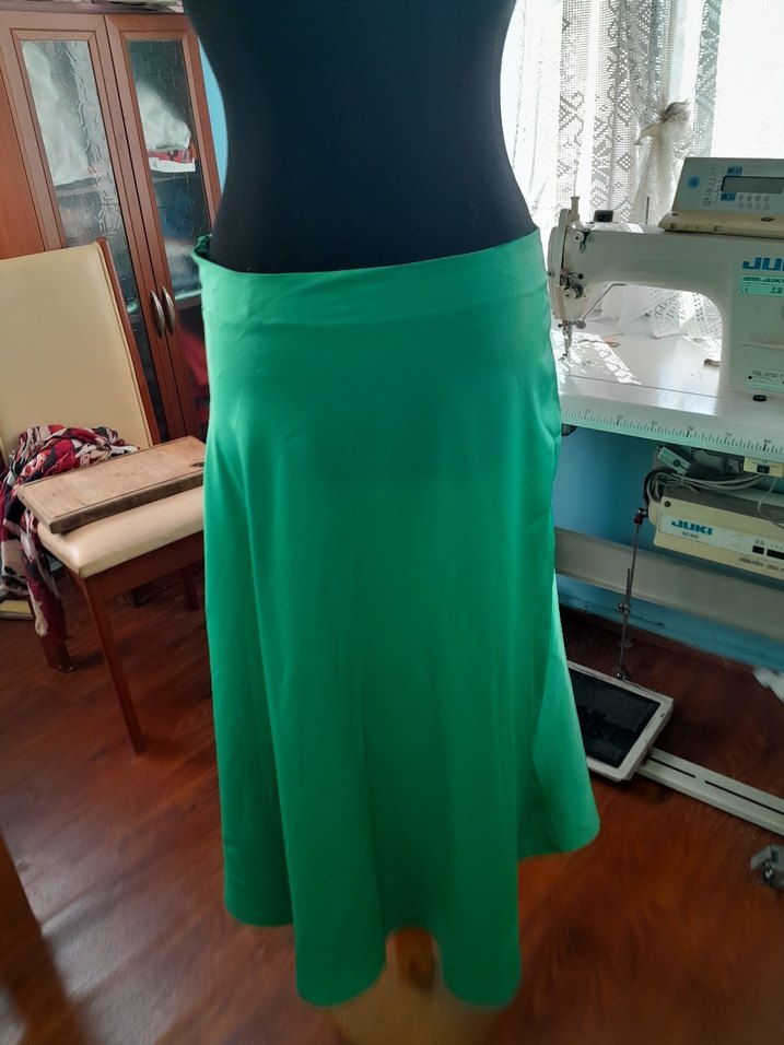 Yeşil Uzun Salaş Saten Etek - Görsel 2