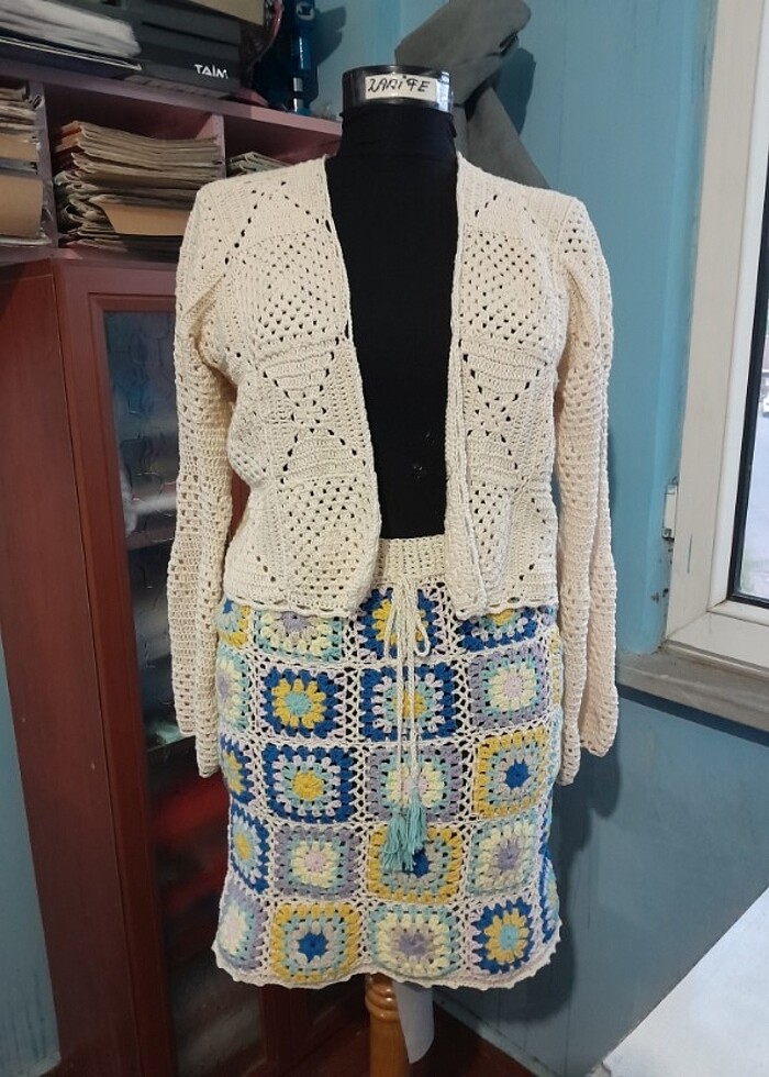 Motifli el örgüsü mini etek - Görsel 3