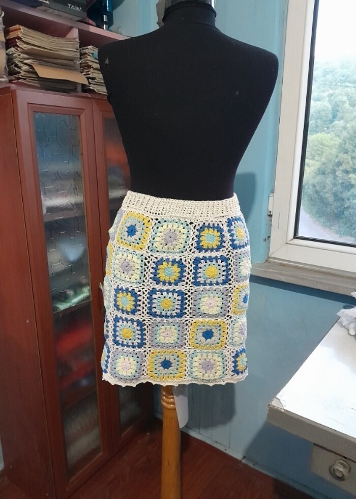 Motifli el örgüsü mini etek - Görsel 2