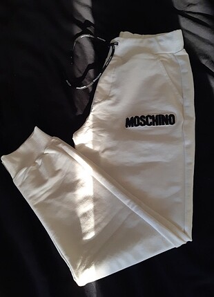 Moschino beyaz pijama eşofman altı 
