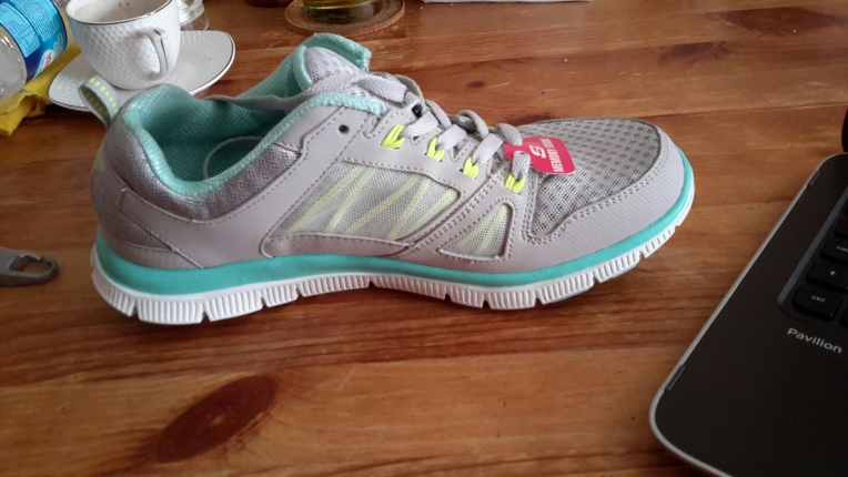 skechers 