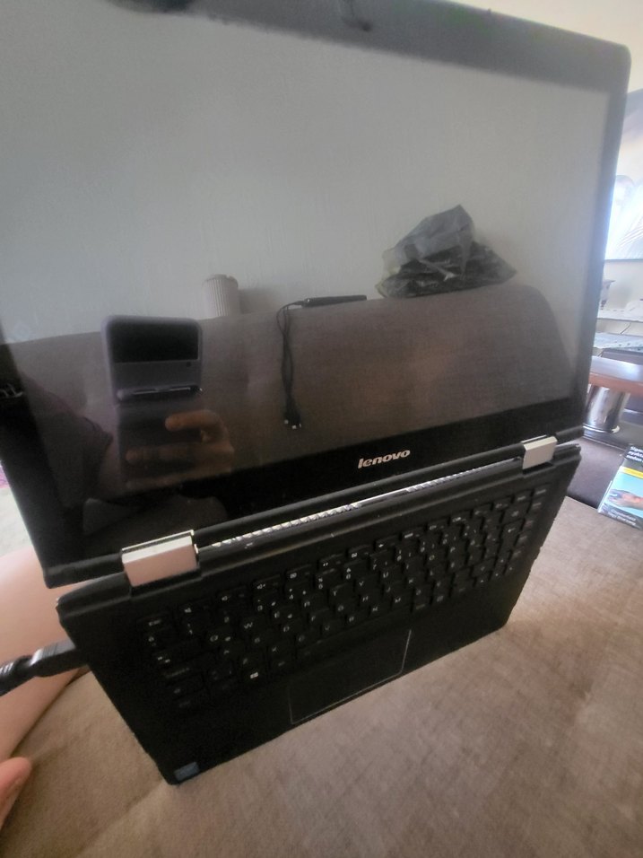 Lenovo Siyah Dizüstü Bilgisayar - Görsel 2