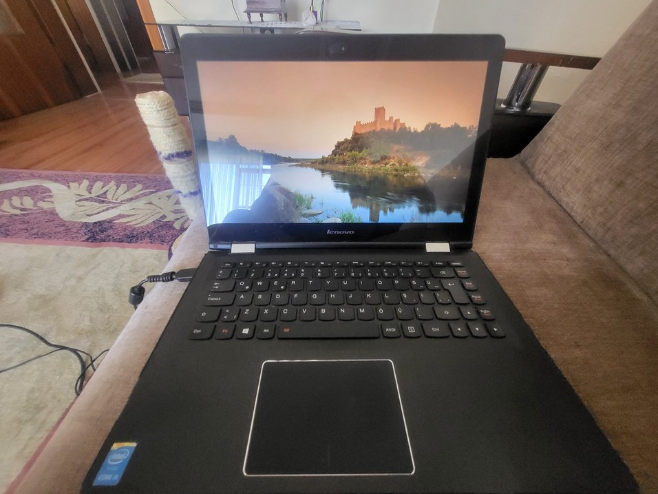 Lenovo Siyah Dizüstü Bilgisayar - Görsel 4