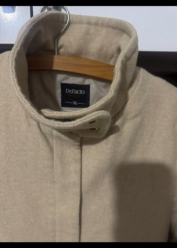 Bej Renkli Yarım Dik Yaka Kaban - Görsel 3