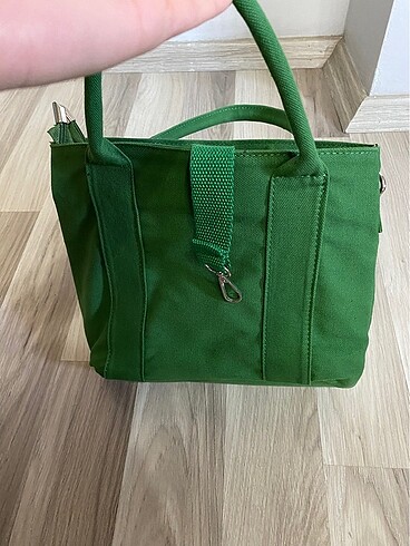  Beden Manuka koyu yeşil çanta