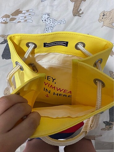  Beden sarı Renk Tommy hilfiger çanta