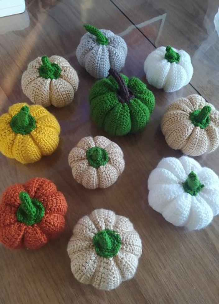 Renkli Örgü Kabak Süsleri tane fiyatıdır - Görsel 2